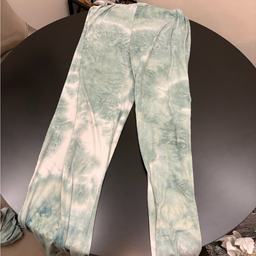 Tye Dye & Chill Jogger Set - Picture 3 of 3